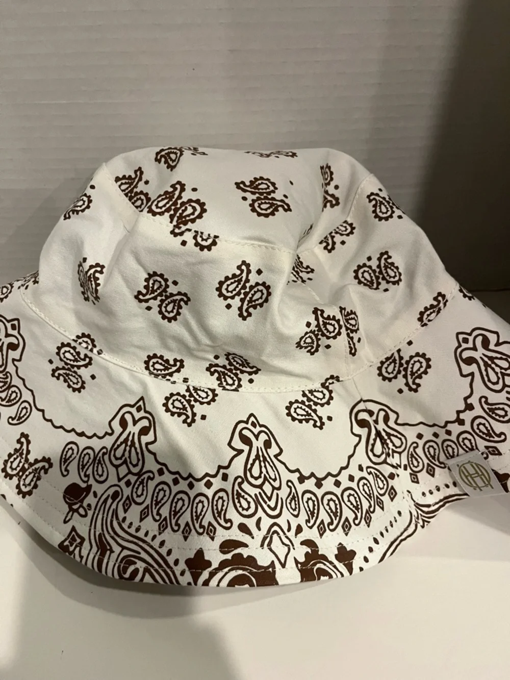 NWT HOUSE OF HARLOW 1960 WOMEN'S BANDANA PRINT BUCKET HAT- REVERSIBLE - Picture 6 of 6